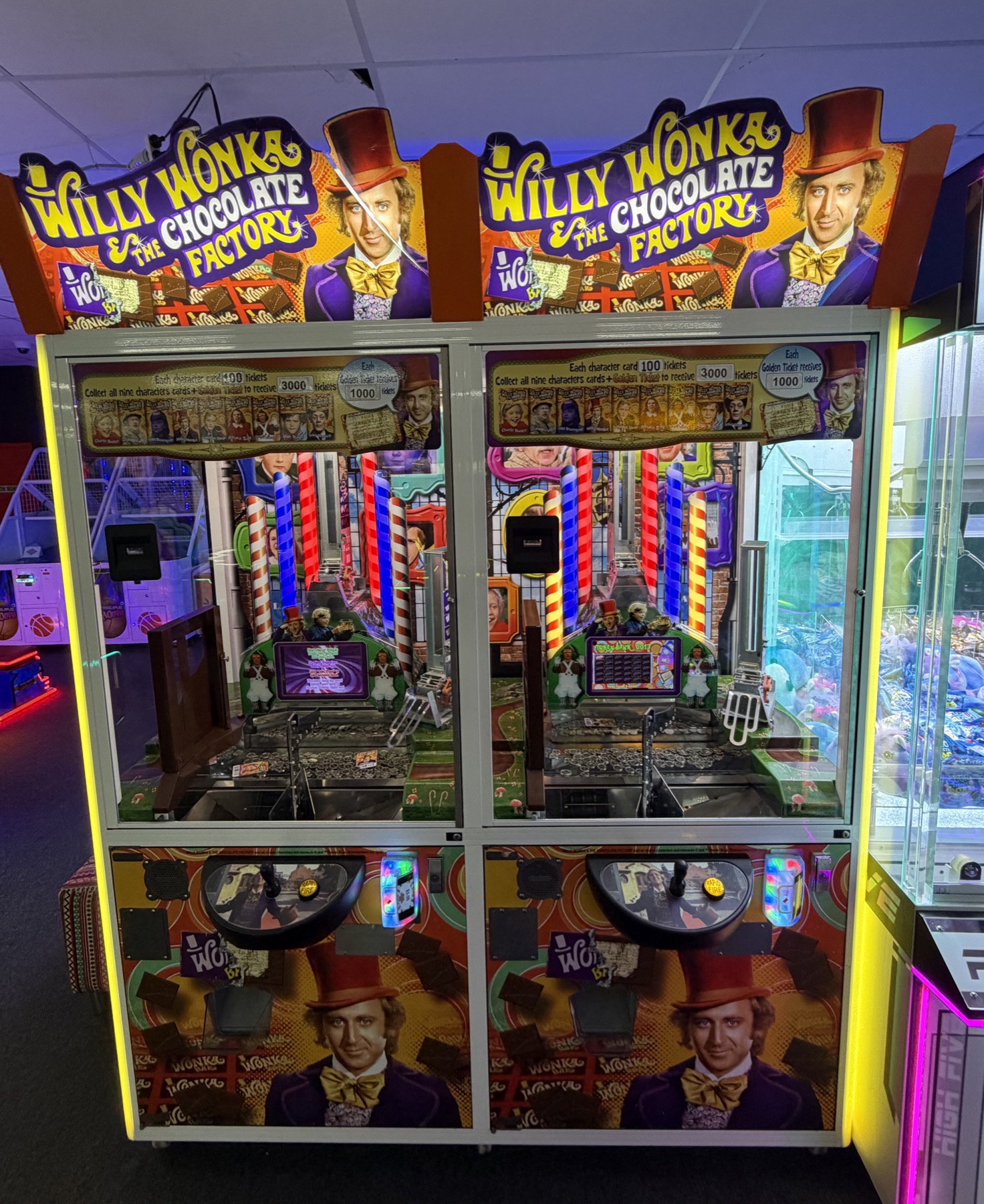 Arcade play cabinet