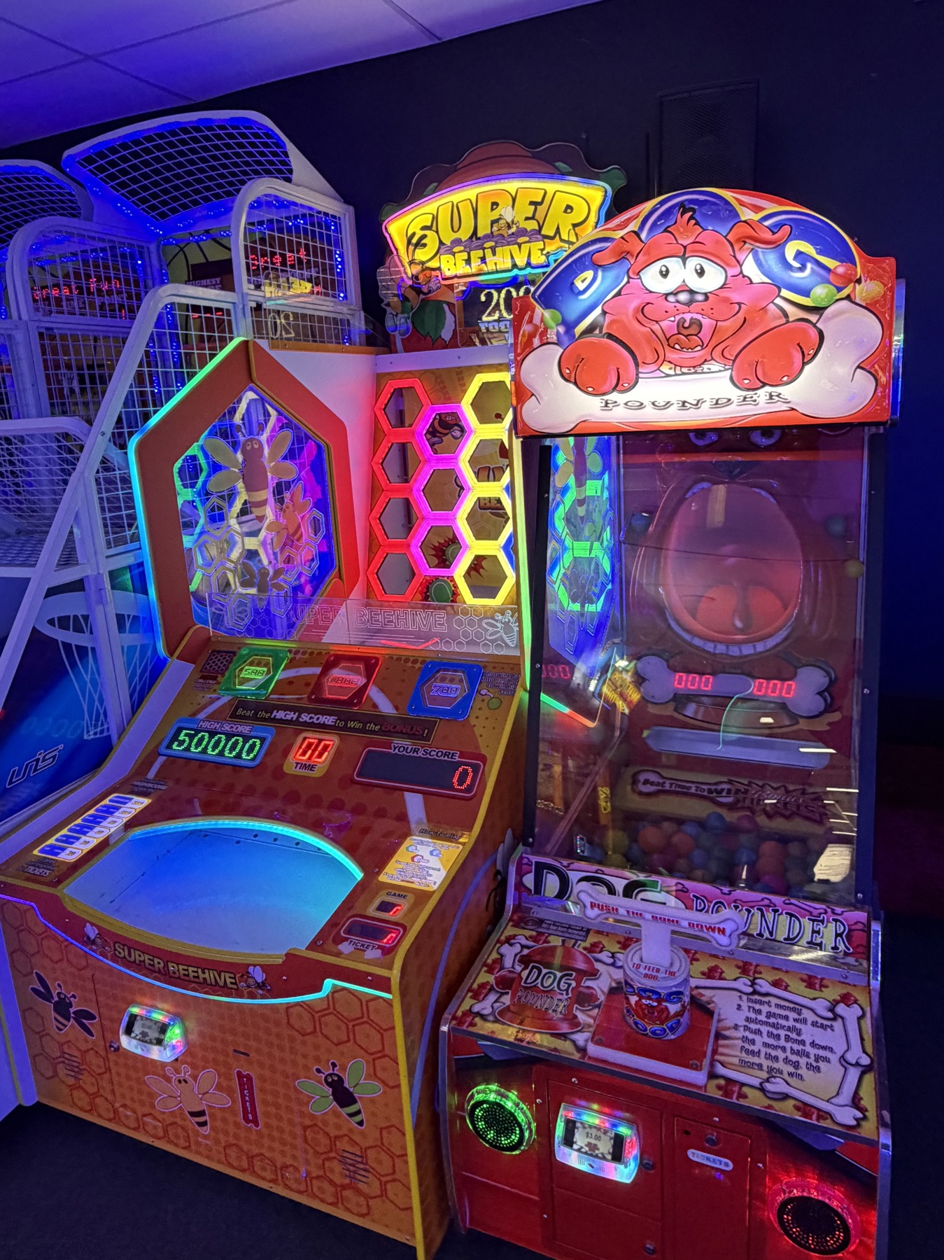 Arcade game cabinet