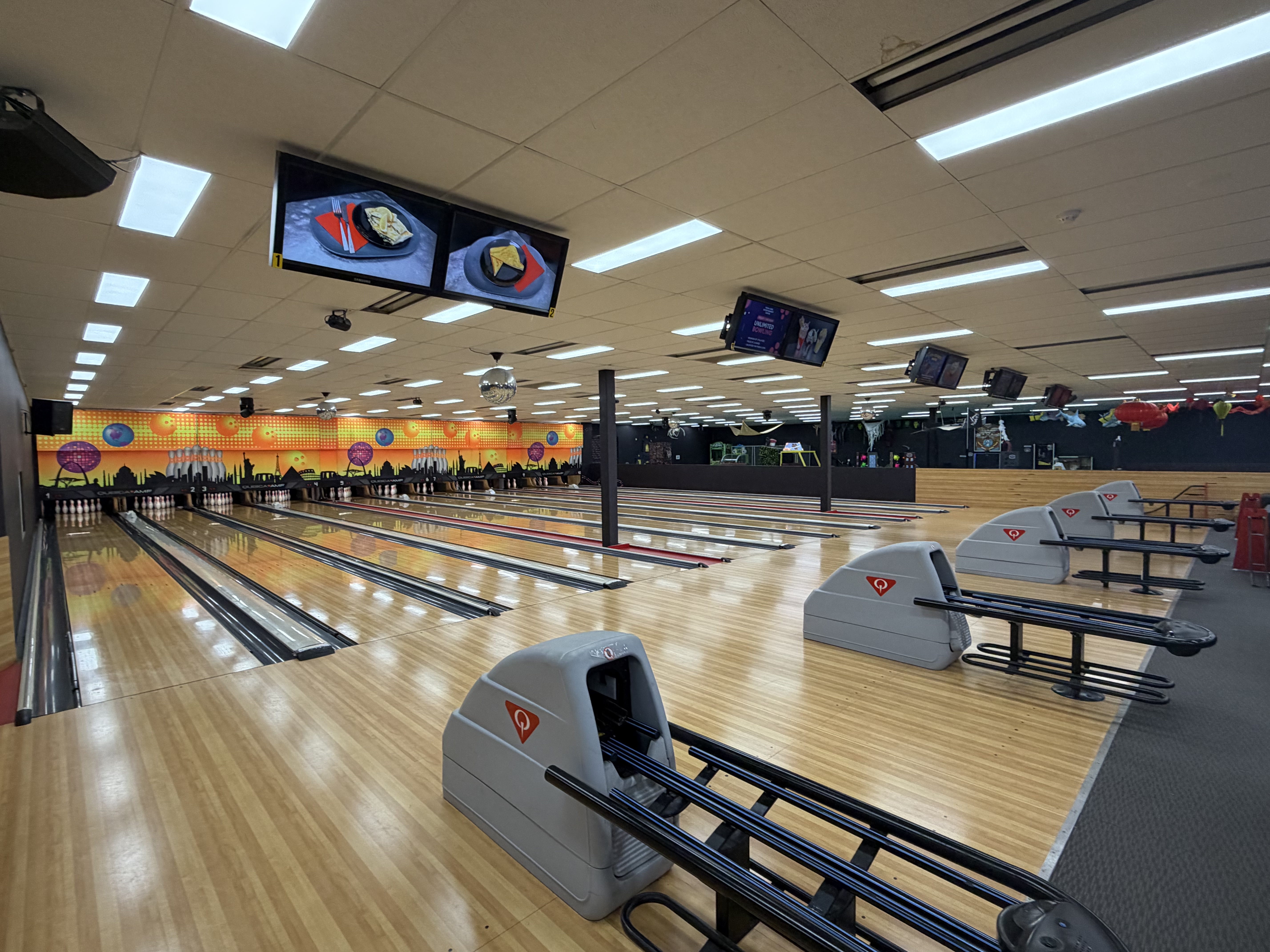 Bowling lanes
